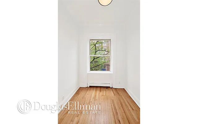 Rented by Douglas Elliman | media 27