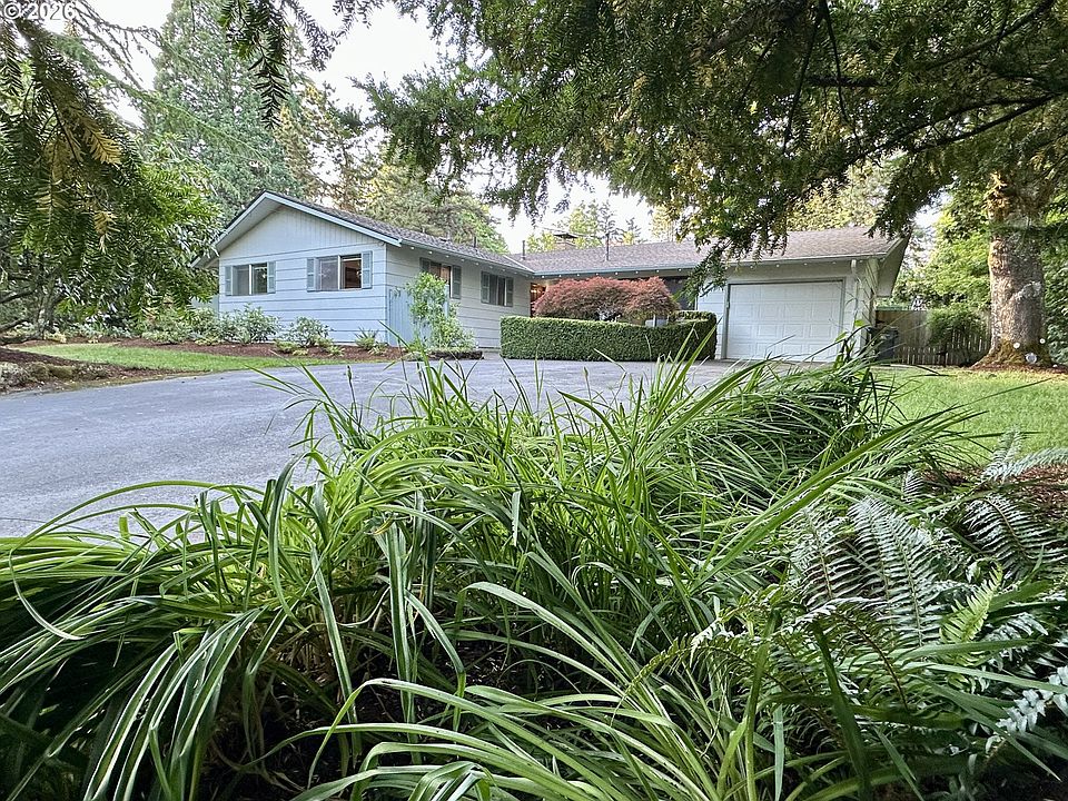 1st image of 145 S Ridge Dr