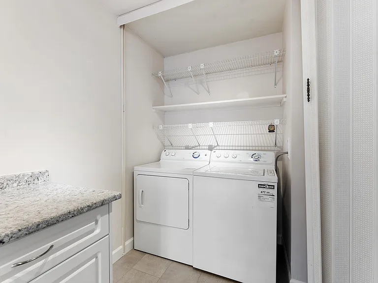 1480 Duchess Ave #D259 — Photo 11