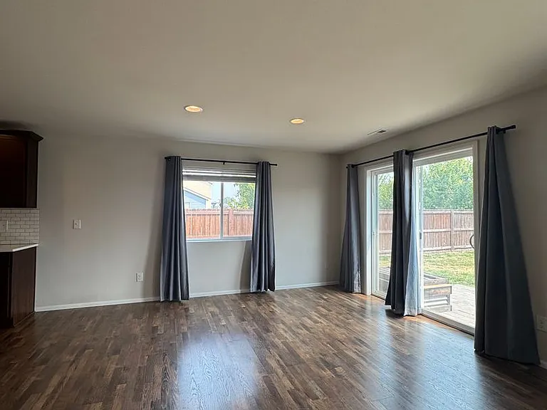 2502 N McIntosh St — Photo 14