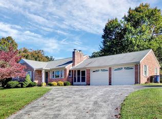 9217 E Springfield Road, Seven Valleys, PA 17360