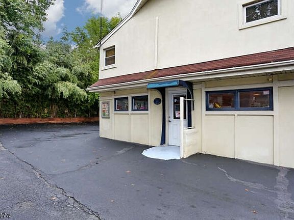 2nd image of 234 McLean Blvd