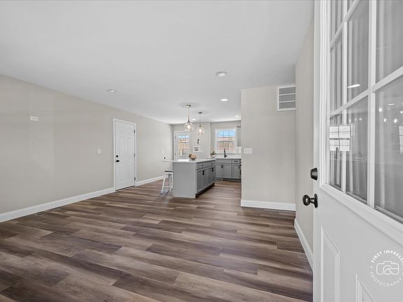 2nd image of 37 Ridge Ln