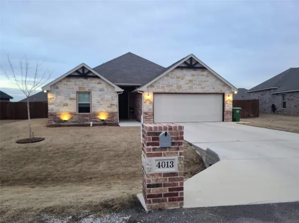 4013 Gallivant Dr, Granbury, TX 76049