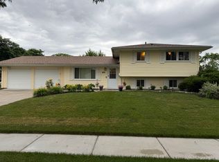 835 Williams Ct, Schaumburg, IL