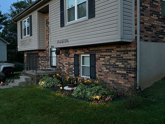 3rd image of 499 Grama Dr