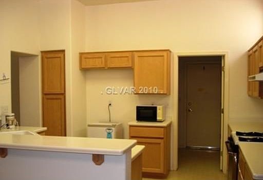 5th image of 2545 Lotus Hill Dr