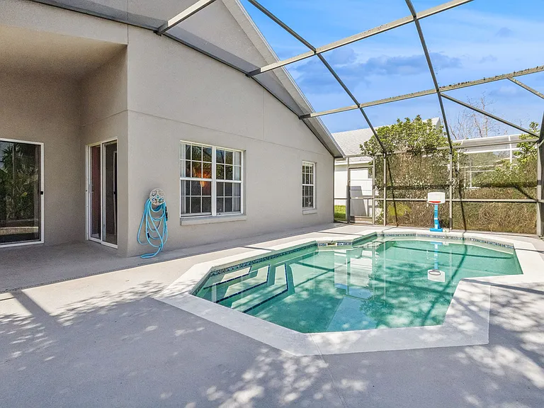 7907 Magnolia Bend Ct #COURT34747 — Photo 3
