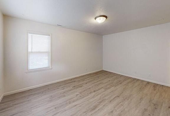 4th image of 610 9th St NW #6