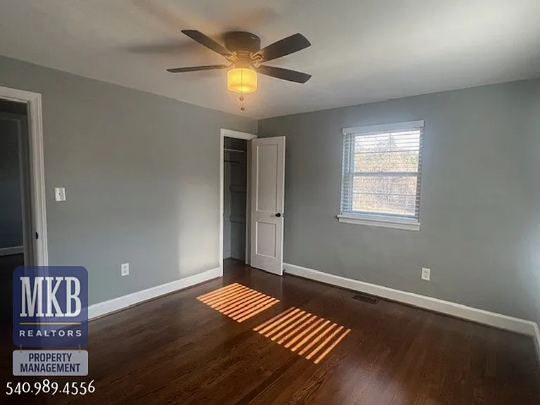 6221 Shady Acres Dr — Photo 9