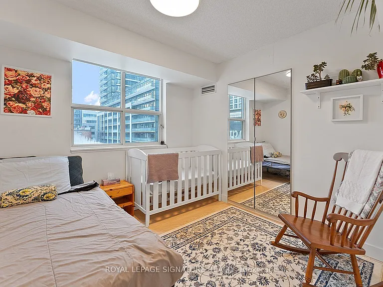 323 Richmond St E #412 — Photo 21