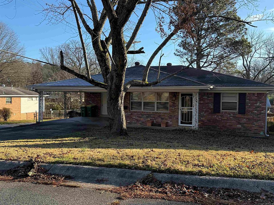 1st image of 823 N Bryan St
