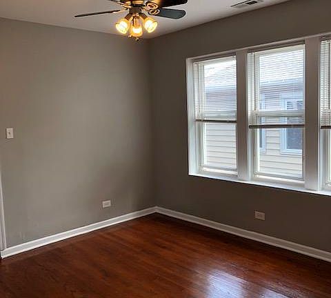 4th image of 2037 N Kildare Avenue # Second Floor