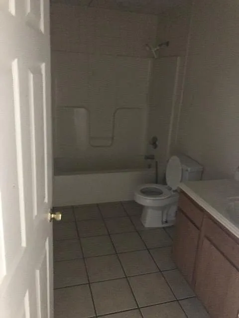3 bed, 1200 sqft, $1,295 — Photo 4