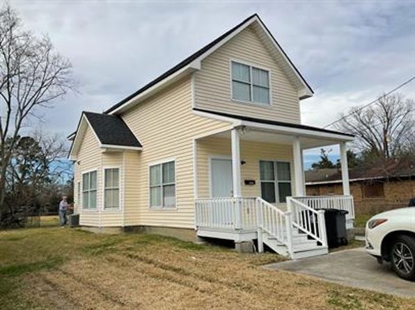 2556 Thomas H Delpit Dr