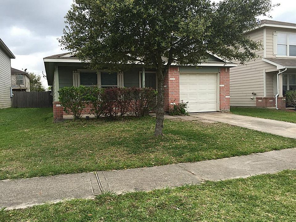 1st image of 21215 Linden House Ct