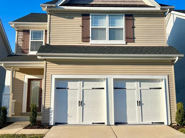 419 Parkgate Dr, Lake Saint Louis, MO 63367