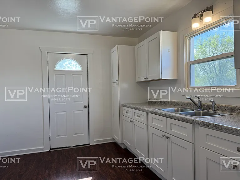 820 1/2 N Irwin Ave — Photo 6