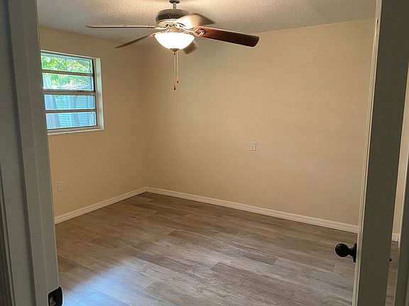 5th image of 314 60th Avenue Dr W