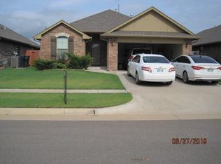 3104 Texarkana Ct, Yukon, OK 73099