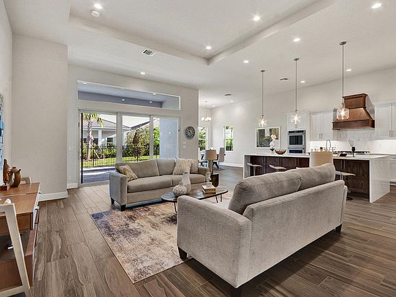 5th image of 12104 Arbordale Way
