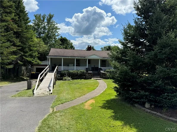 3754 Warners Rd, Syracuse, NY 13209