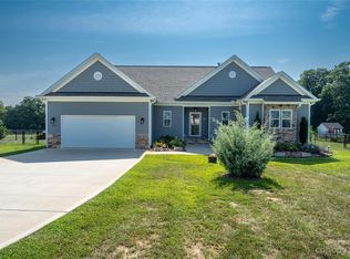 253 Lone Pine Rd, Statesville, NC 28625