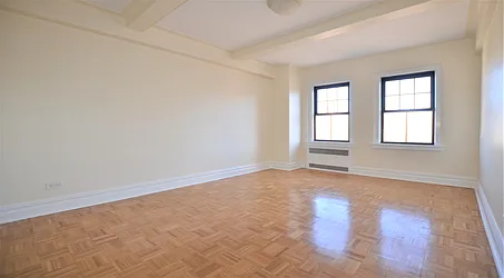 Rented by Manhattan Realty Group