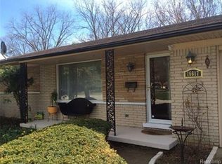 16617 Riverside St, Livonia, MI 48154