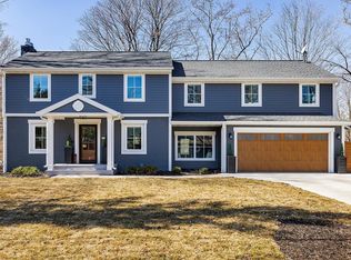 516 Arthur St, Hopkins, MN 55343