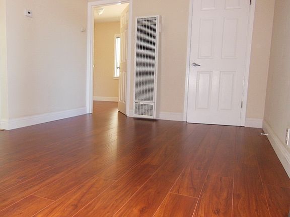 4th image of 407 Chestnut St APT 4
