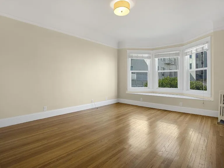 3025 Steiner St #14 — Photo 6