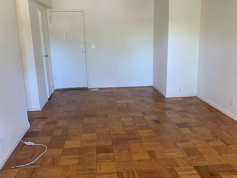 1st image of 790 McLean Ave #3