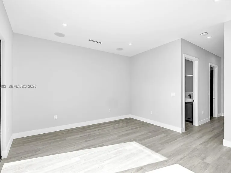 808 SW 9th St #B — Photo 21