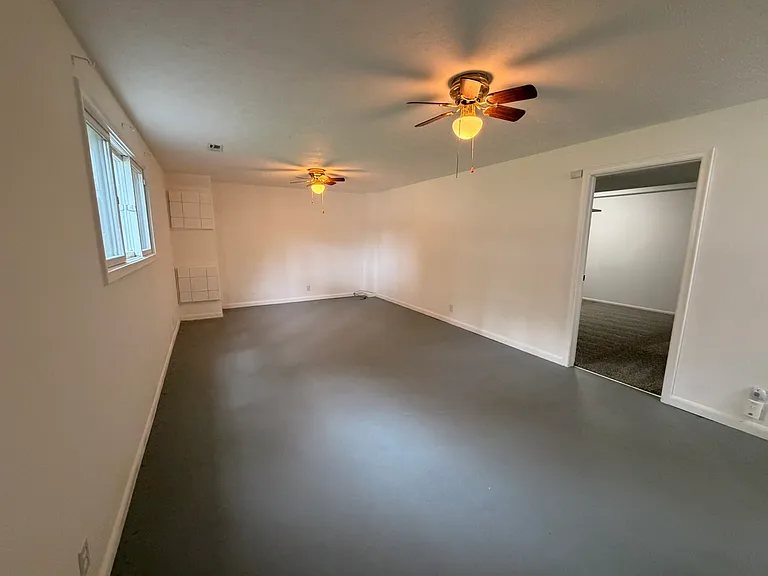 2307 Brighton Dr — Photo 36