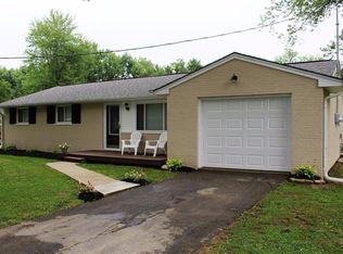 54 Wolfer Dr, Amelia, OH 45102