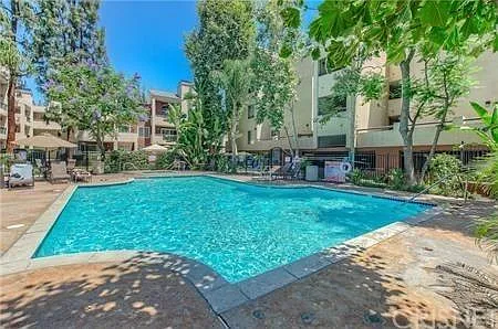 21500 Burbank Blvd #304 — Photo 7