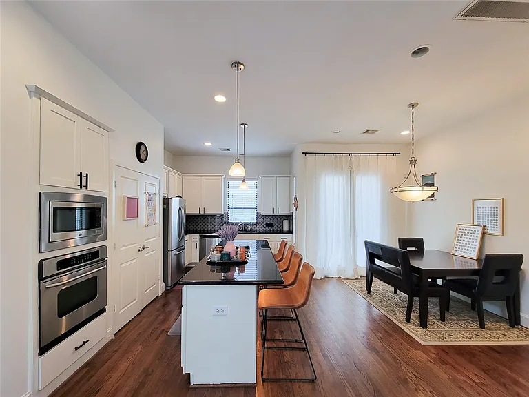 403 Jackson Hill St — Photo 27