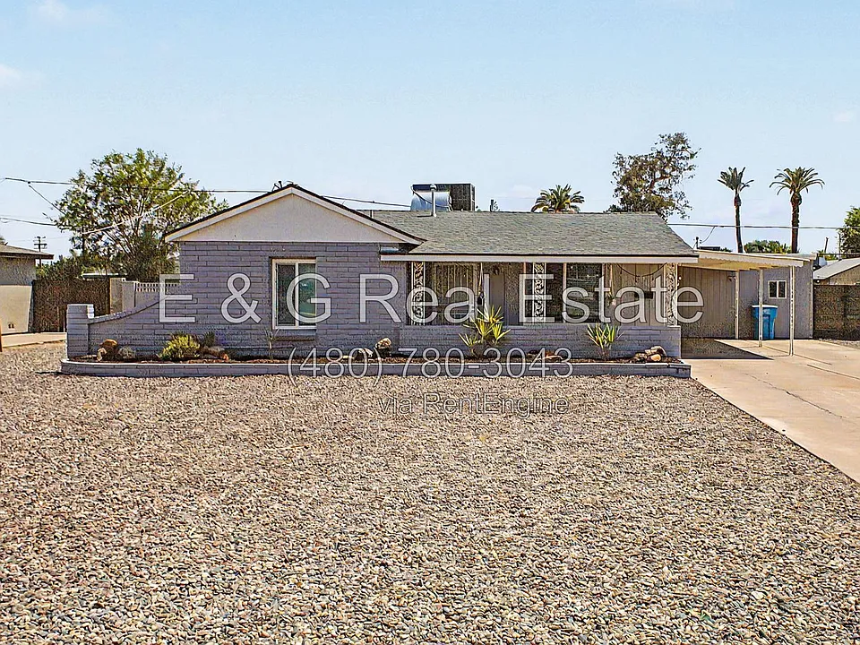 1711 W Montecito Ave
