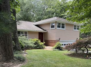 922 Beverly Rd, Jenkintown, PA 19046