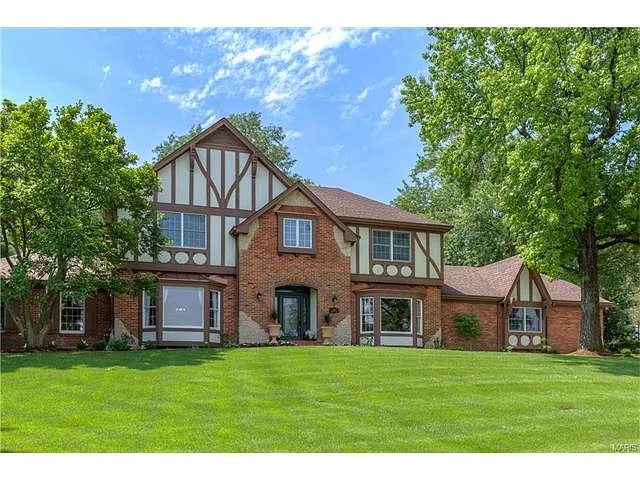 900 Cabernet Dr photo 1