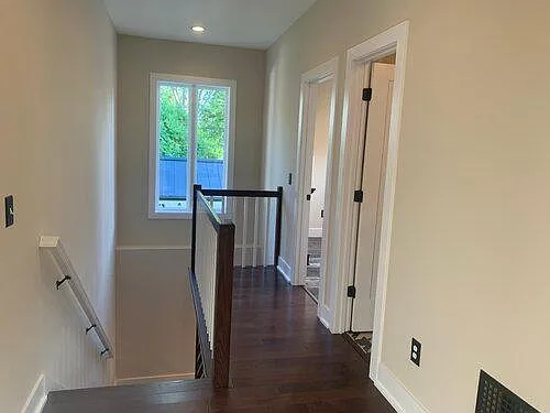 3 bed, 972 sqft, $4,500 — Photo 4