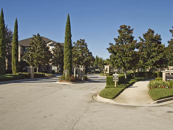 023_Gated Community