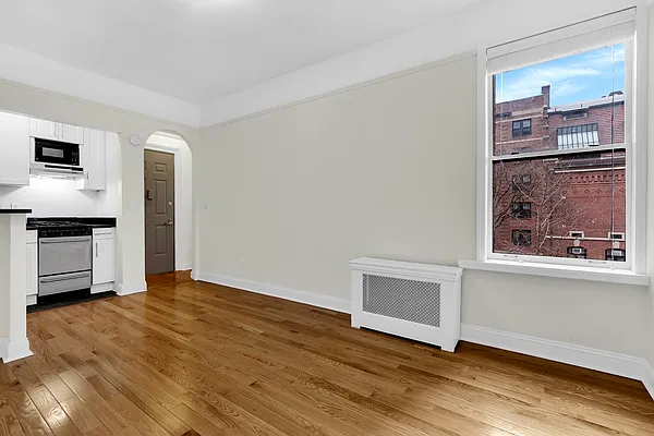 Rented by Cooper & Cooper Real Estate | media 28