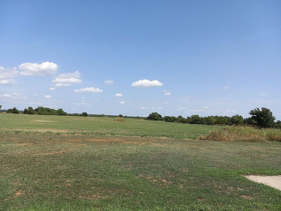 2nd image of 921 S Union Rd