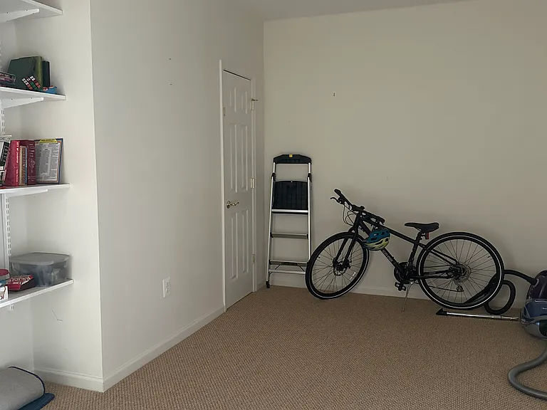 556 Longhorn Cres — Photo 29