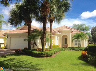 827 Niemen Dr, Palm Beach Gardens, FL 33410