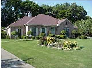 1st image of 6531 Eastwood Glen Dr