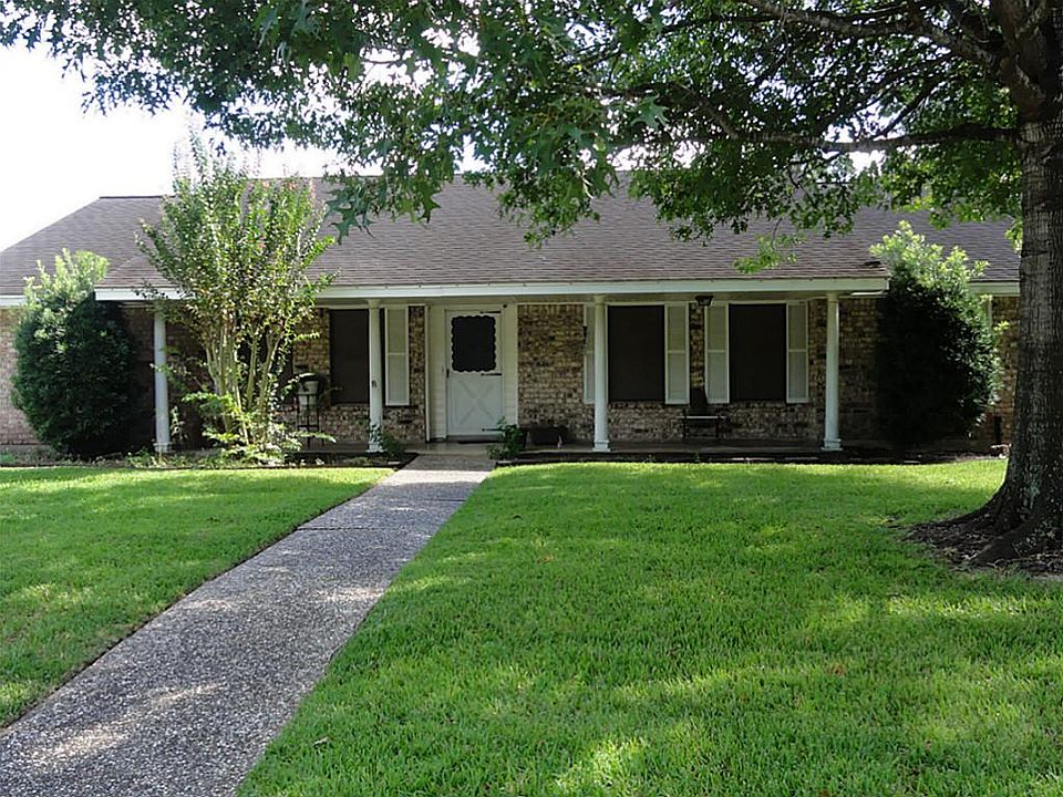 1st image of 116 Royal Dr