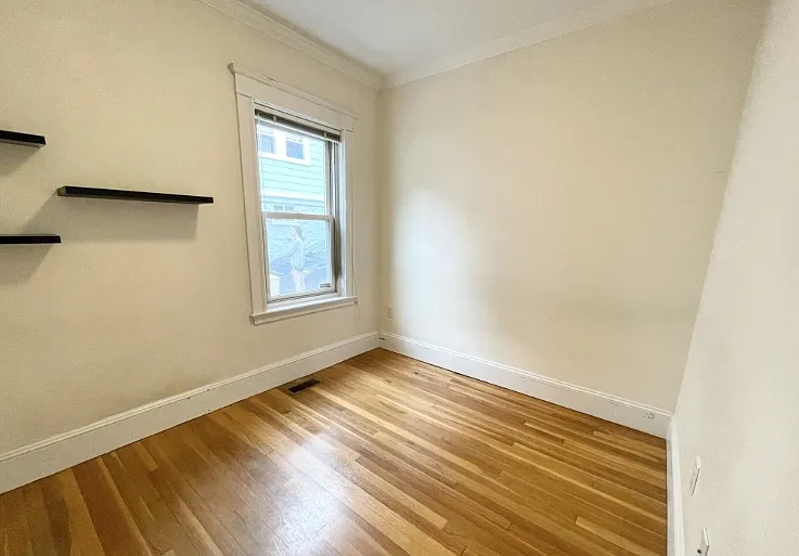 15 Sunset St #1A — Photo 3